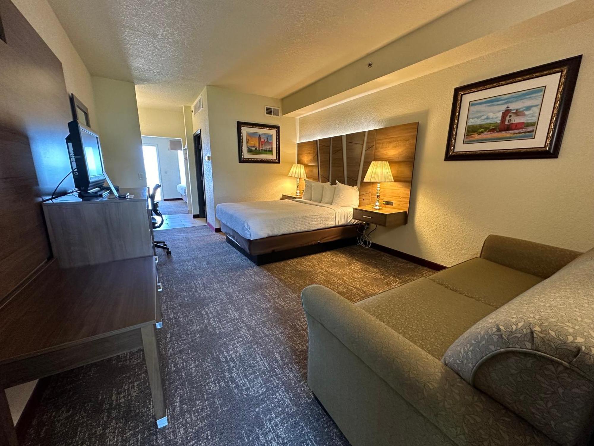 Mackinaw Beach And Bay Inn & Suites Mackinaw City Buitenkant foto