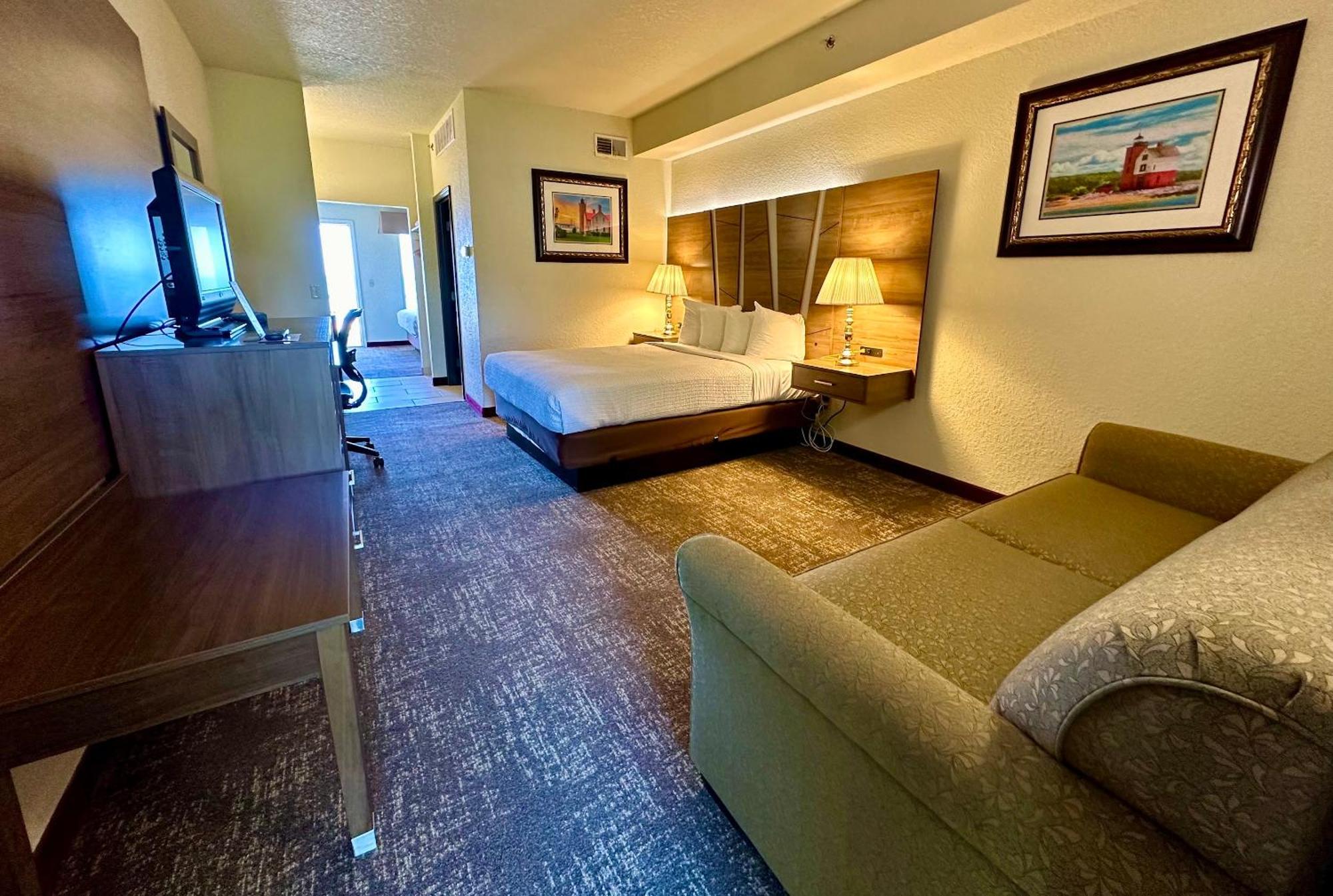 Mackinaw Beach And Bay Inn & Suites Mackinaw City Buitenkant foto