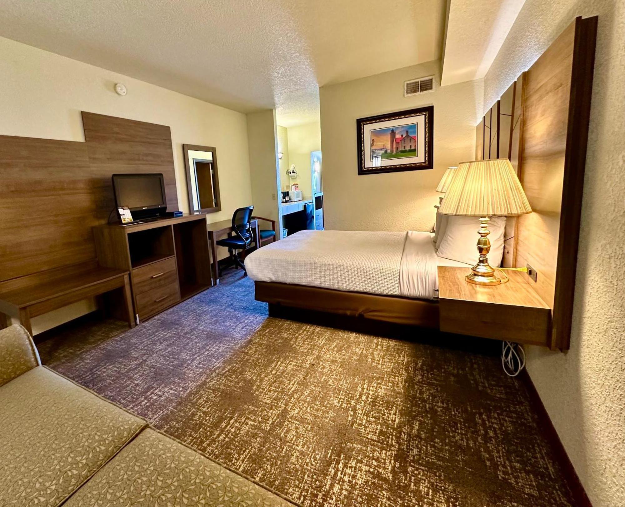 Mackinaw Beach And Bay Inn & Suites Mackinaw City Buitenkant foto