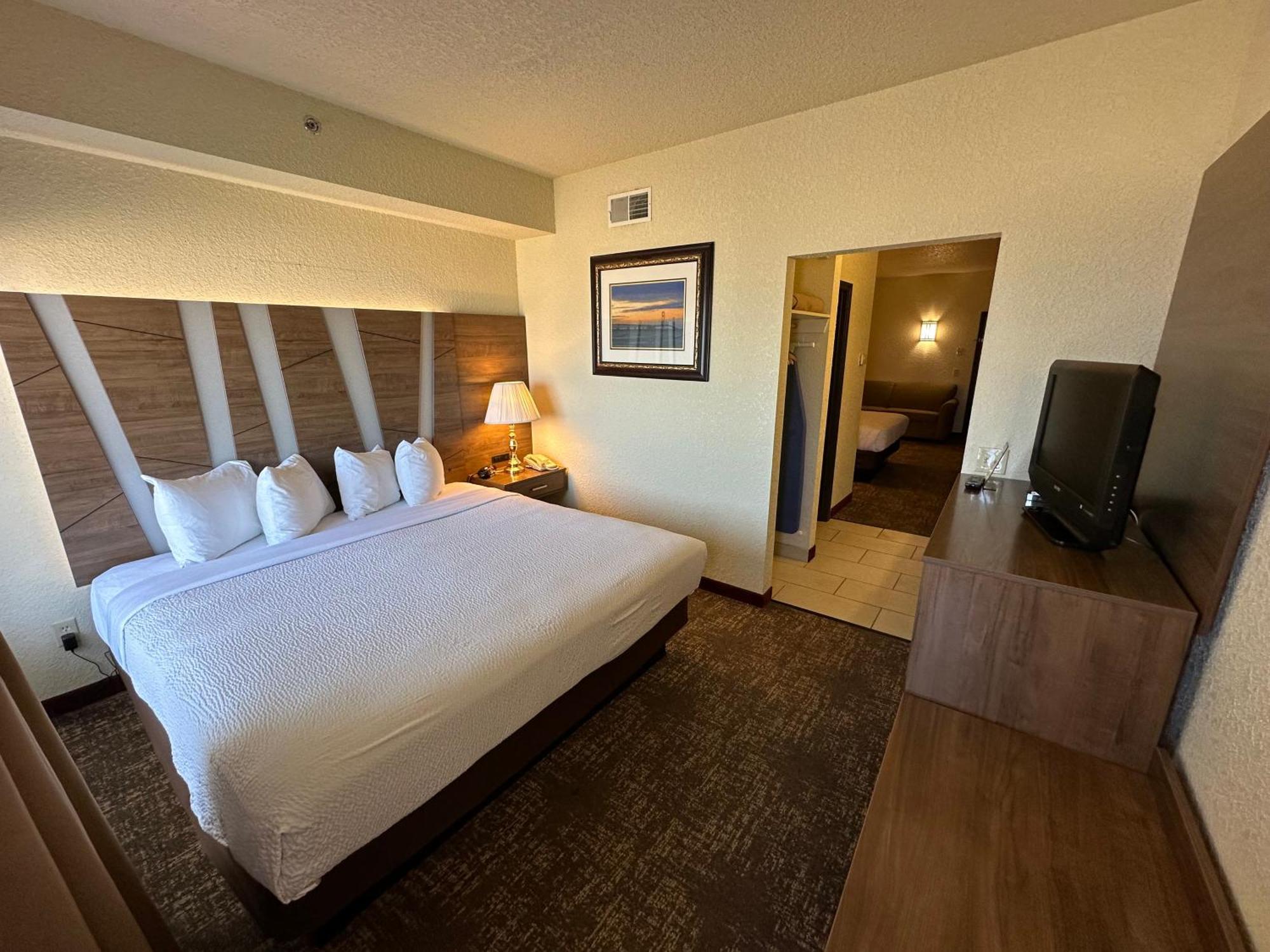 Mackinaw Beach And Bay Inn & Suites Mackinaw City Buitenkant foto